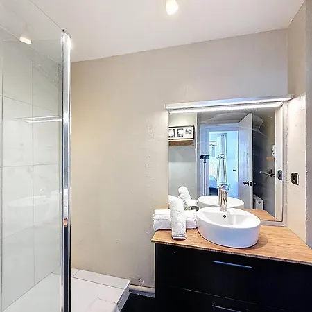 Agreable Grand T2 Confort Au Centre De Apartment