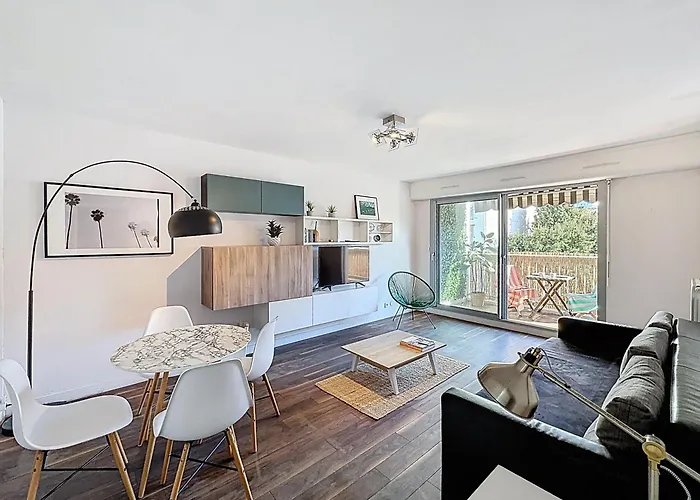 Agreable Grand T2 Confort Au Centre De Apartment *