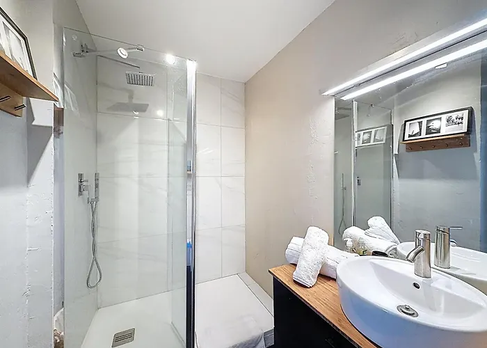 Appartement Grand T2 Confort Au Centre De Biarritz