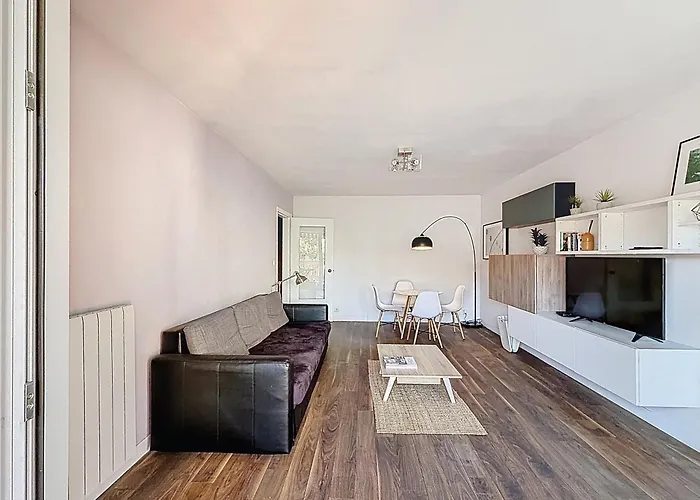 Grand T2 Confort Au Centre De Appartement